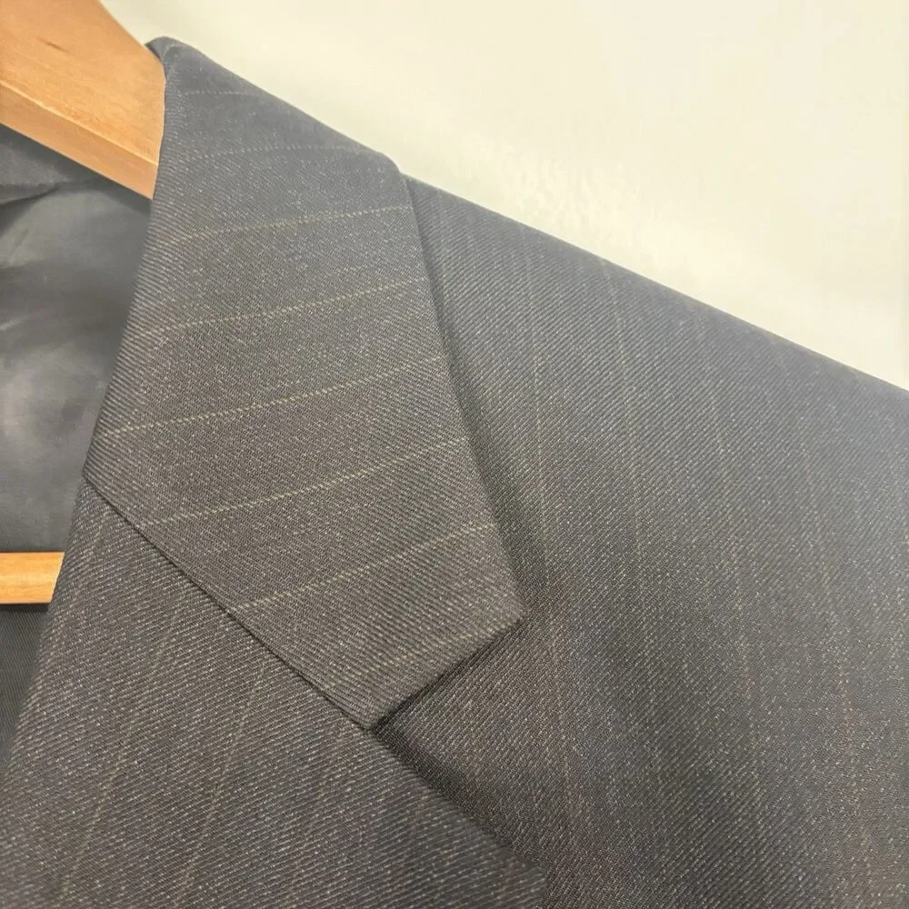 Jos A Bank Mens 43R Navy Blue Pinstripe Suit Blazer Pants 2 Piece Wool READ